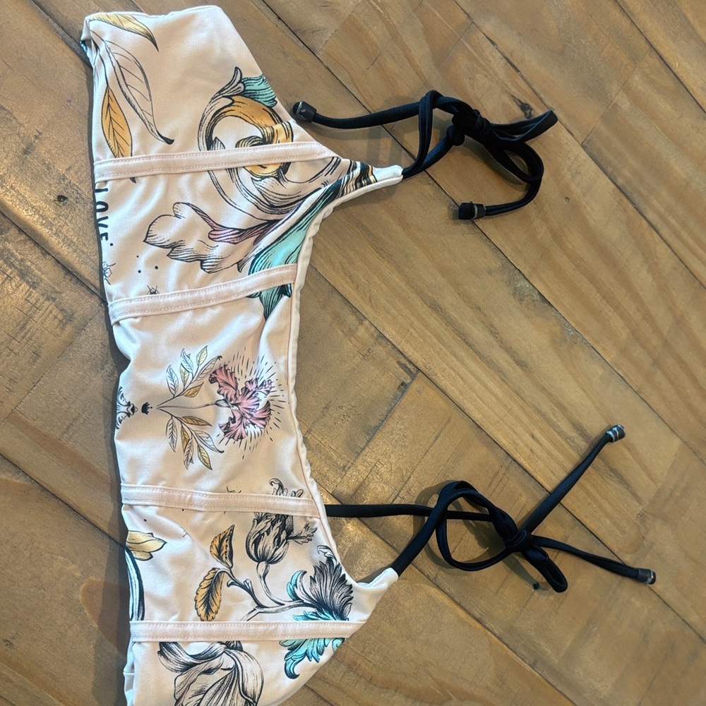 Agua Bendita Print Bikini Set - Picture 7 of 8